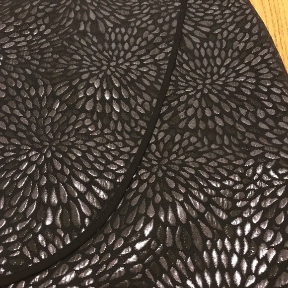 Loft Black Shimmer Flower Petal Overlay Skirt - Picture 4 of 9